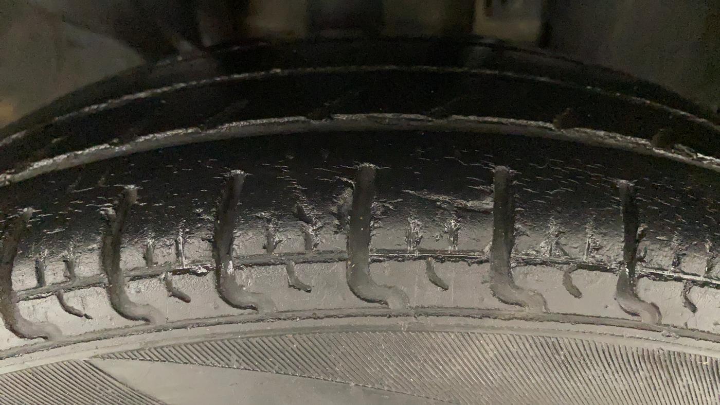 2018 Renault Kwid RXT, Petrol, Manual, 43,158 km, Right Front Tyre Tread