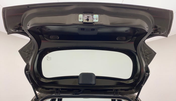 2018 Renault Kwid RXT, Petrol, Manual, 43,158 km, Boot Door Open