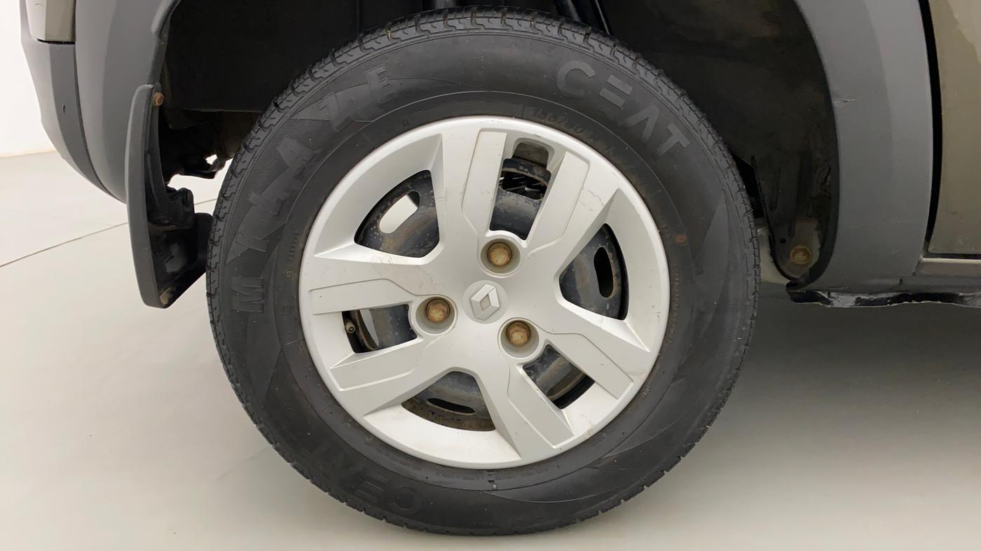 2018 Renault Kwid RXT, Petrol, Manual, 43,158 km, Right Rear Wheel