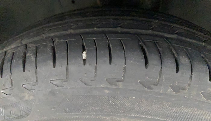 2021 Maruti IGNIS ZETA 1.2, Petrol, Manual, 6,817 km, Right Front Tyre Tread