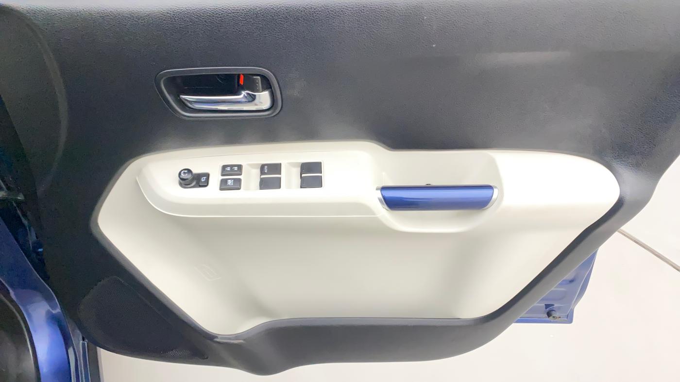 2021 Maruti IGNIS ZETA 1.2, Petrol, Manual, 6,817 km, Driver Side Door Panels Control