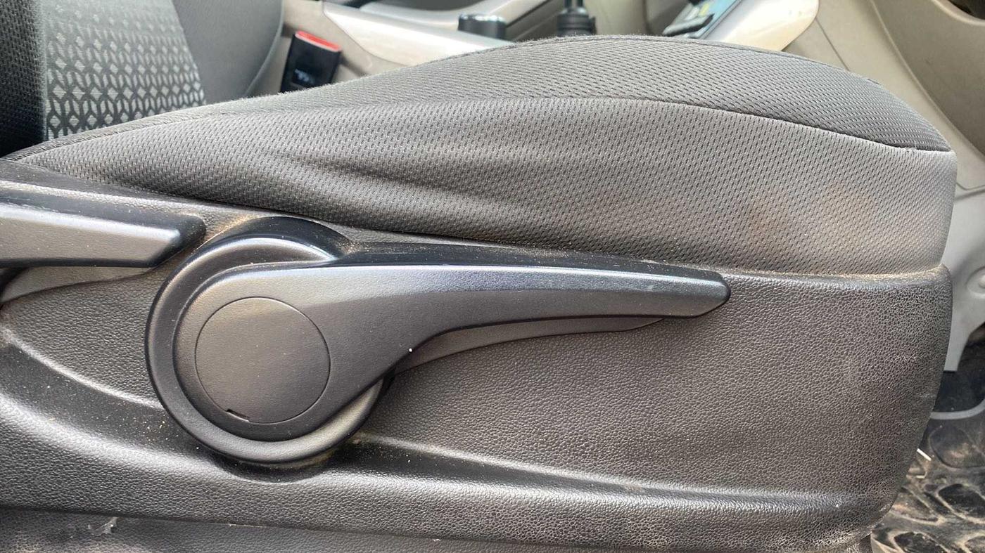 2017 Tata NEXON XZ PETROL, Petrol, Manual, 57,143 km, Driver Side Adjustment Panel