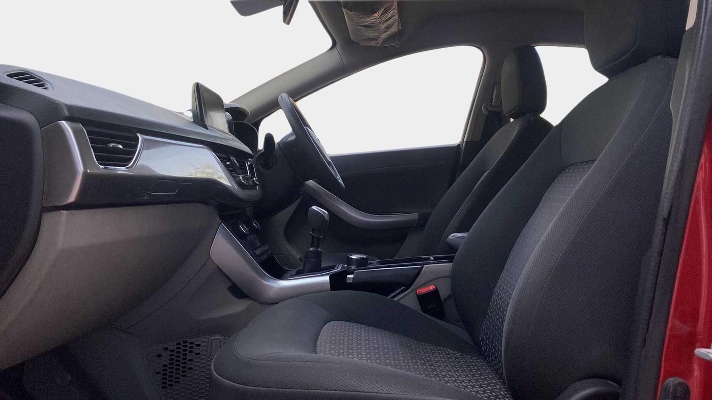 2017 Tata NEXON XZ PETROL, Petrol, Manual, 57,143 km, Right Side Front Door Cabin