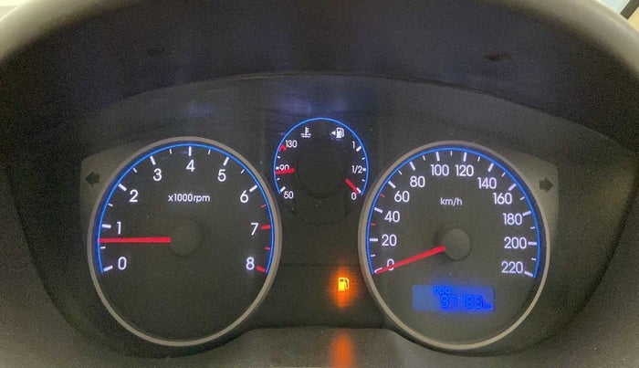 2011 Hyundai i20 MAGNA 1.2, Petrol, Manual, 97,272 km, Odometer Image