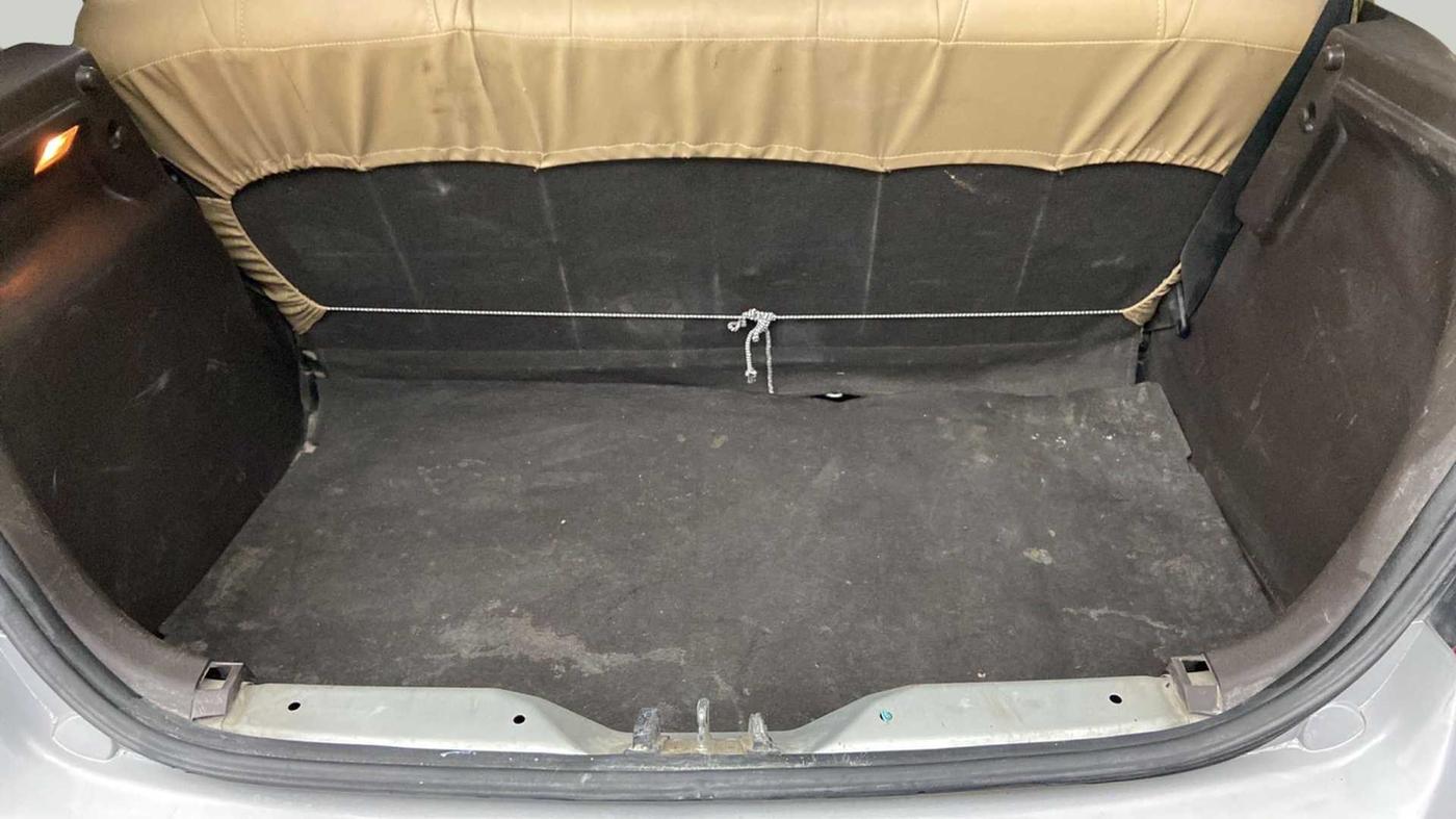 2011 Hyundai i20 MAGNA 1.2, Petrol, Manual, 97,272 km, Boot Inside
