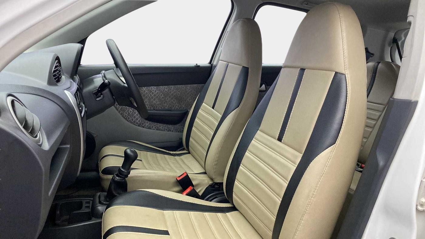 2018 Maruti Alto 800 LXI, Petrol, Manual, 52,613 km, Right Side Front Door Cabin