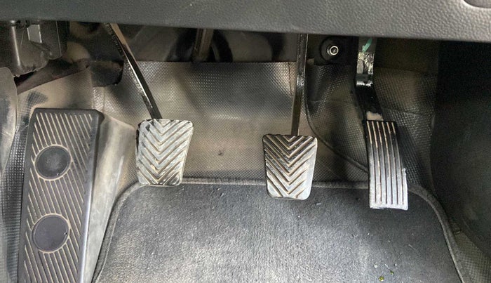 2016 Hyundai Elite i20 ASTA 1.2, CNG, Manual, 94,723 km, Pedals