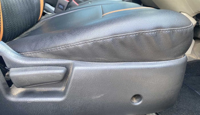 2020 Maruti Alto VXI, Petrol, Manual, 23,053 km, Driver Side Adjustment Panel