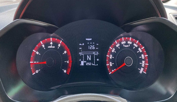 2022 Mahindra XUV300 W6 1.2 PETROL, Petrol, Manual, 12,500 km, Odometer Image