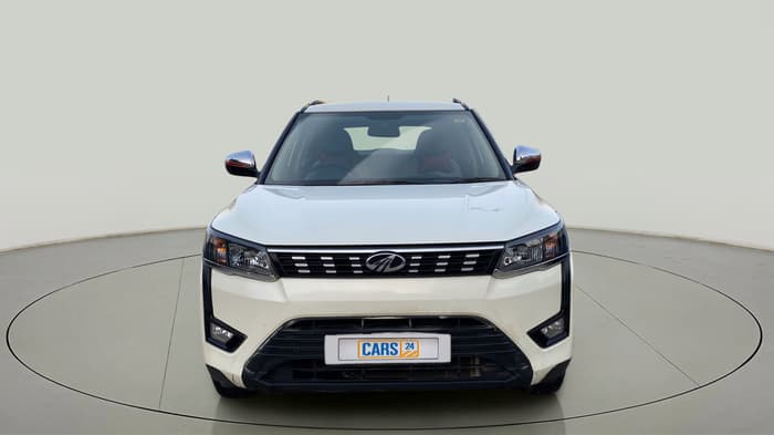2022 Mahindra XUV300 W6 1.2 PETROL, Petrol, Manual, 12,500 km, Front