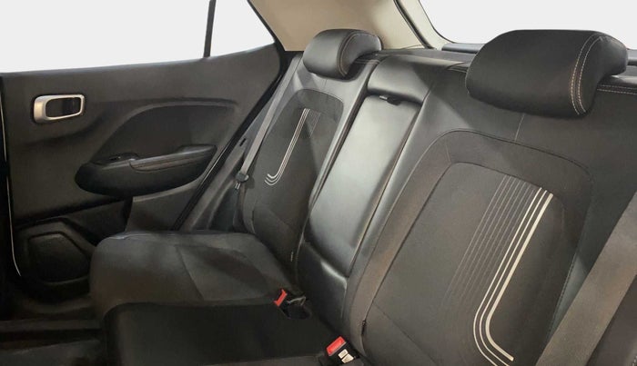 2019 Hyundai VENUE SX 1.0 (O) TURBO, Petrol, Manual, 64,899 km, Right Side Rear Door Cabin