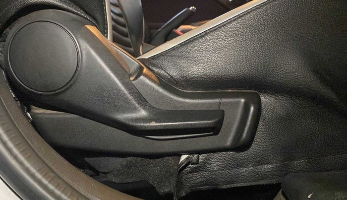 2020 Maruti Baleno DELTA PETROL 1.2, Petrol, Manual, 40,205 km, Driver Side Adjustment Panel