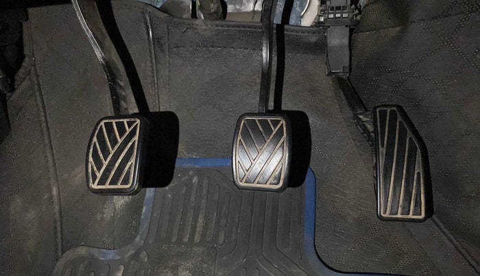 2020 Maruti Baleno DELTA PETROL 1.2, Petrol, Manual, 40,205 km, Pedals