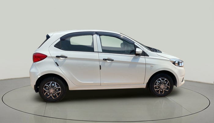 2018 Tata Tiago XE PETROL, Petrol, Manual, 37,734 km, Right Side View