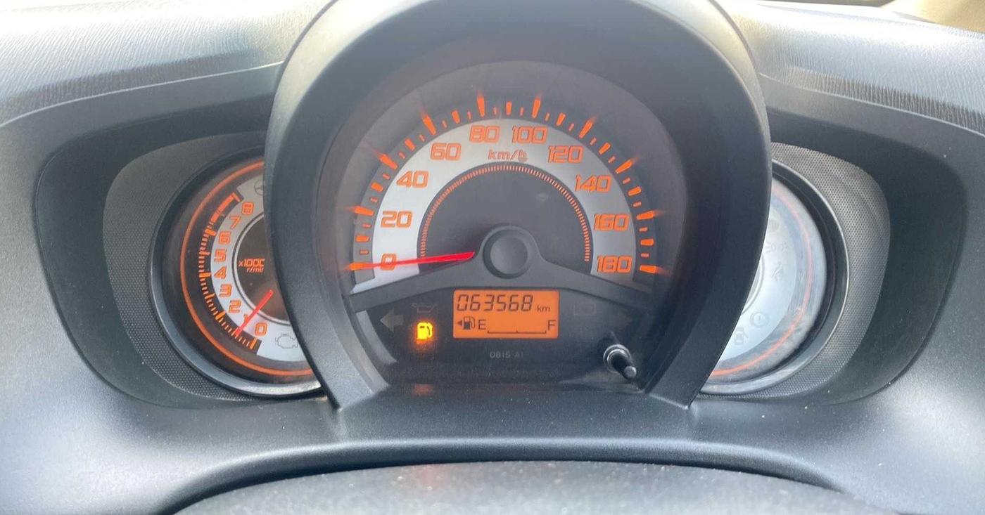 2014 Honda Brio S MT, Petrol, Manual, 63,565 km, Odometer Image