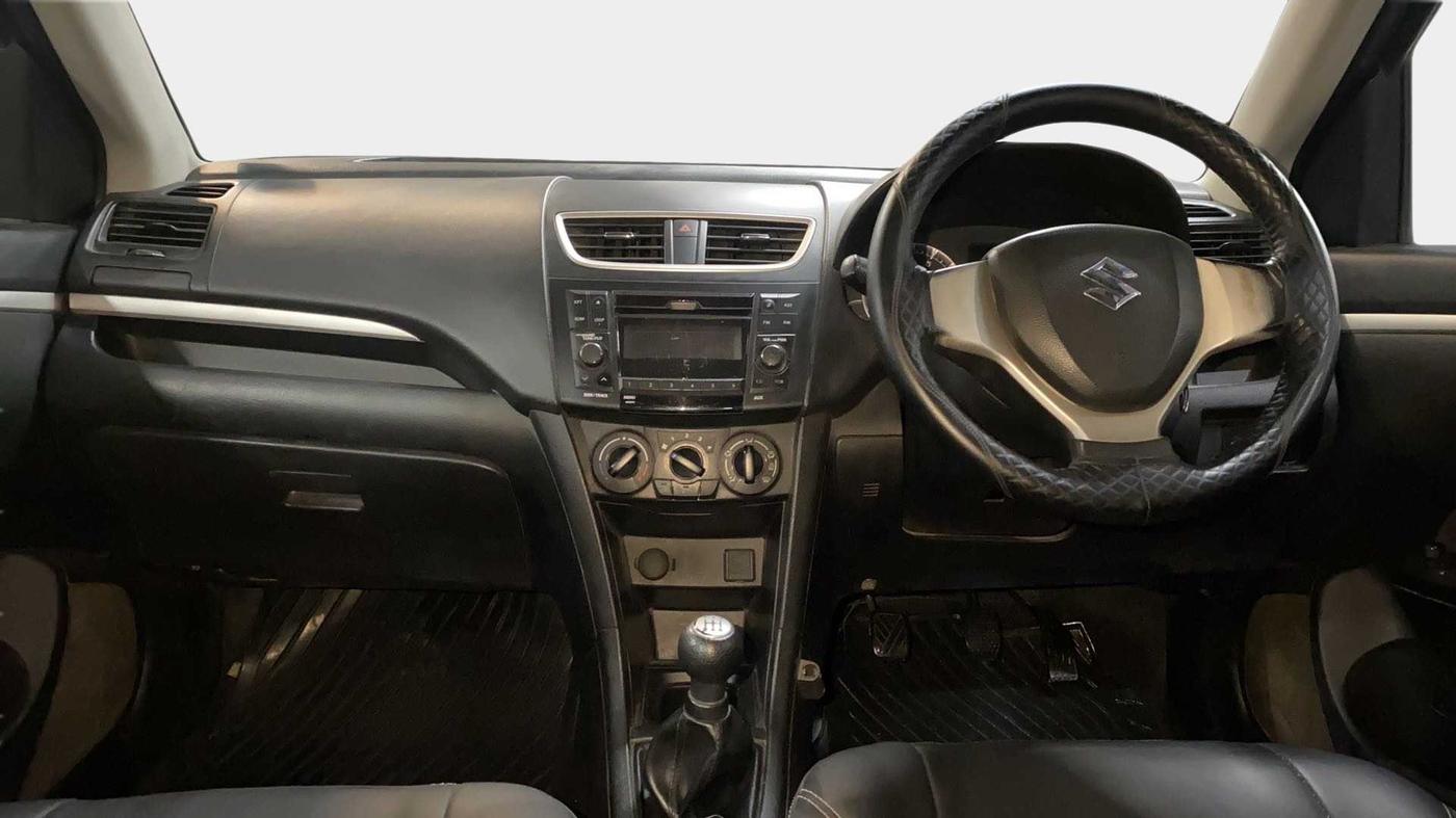 2015 Maruti Swift VXI, Petrol, Manual, 84,066 km, Dashboard