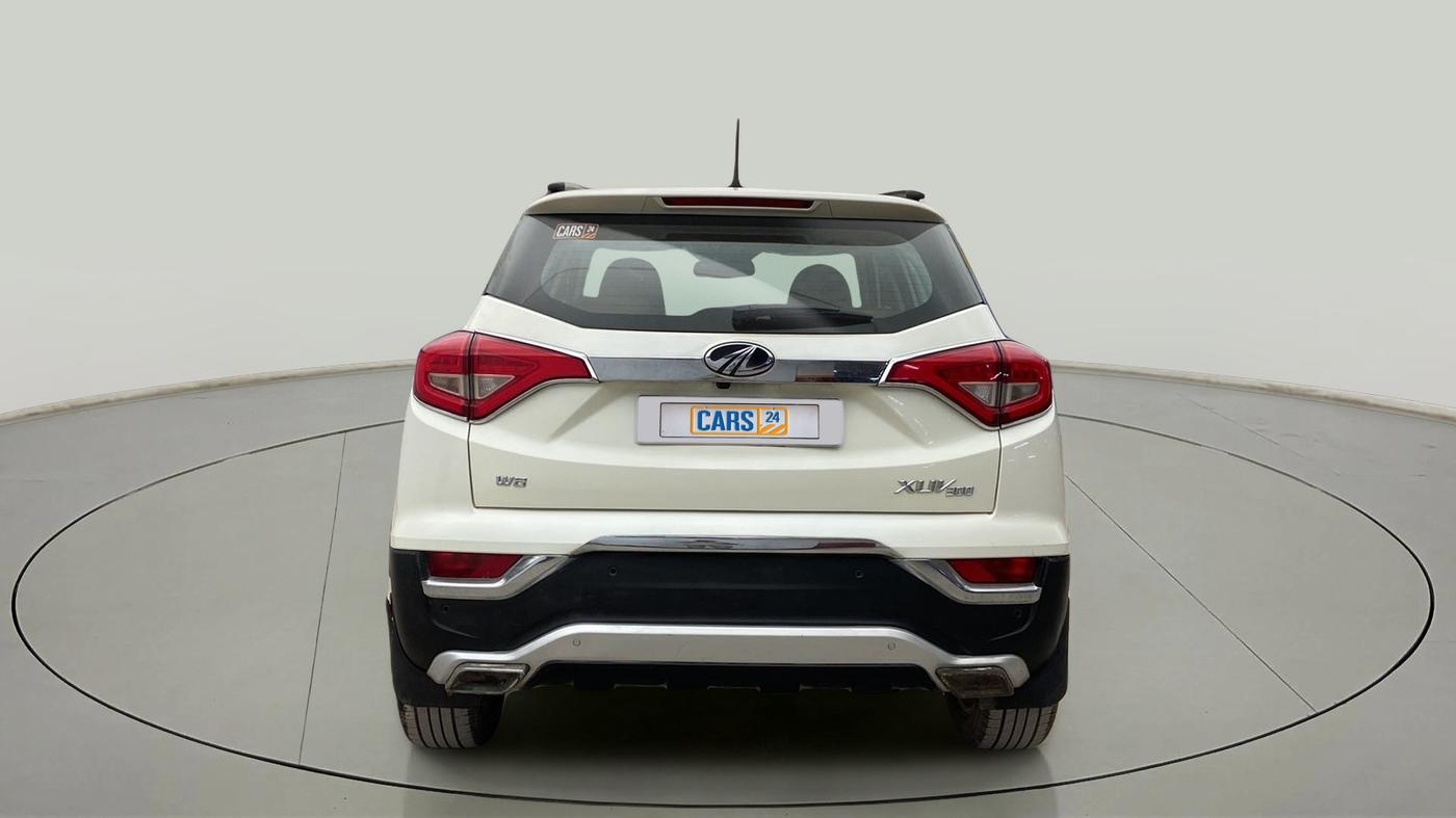 2020 Mahindra XUV300 W8 (O) 1.2 PETROL, Petrol, Manual, 6,223 km, Back/Rear