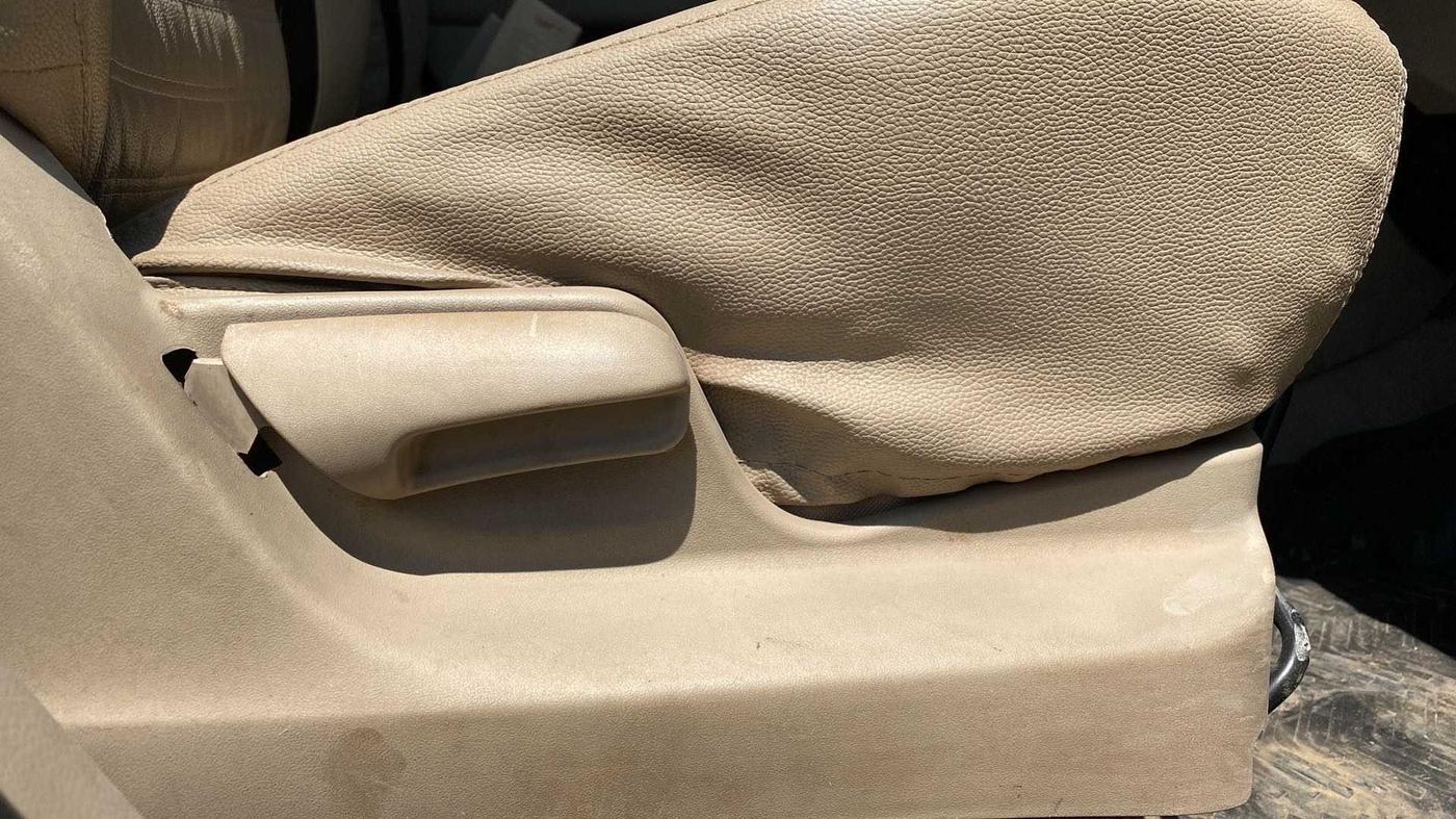2015 Maruti Ertiga VXI ABS, Petrol, Manual, 52,942 km, Driver Side Adjustment Panel