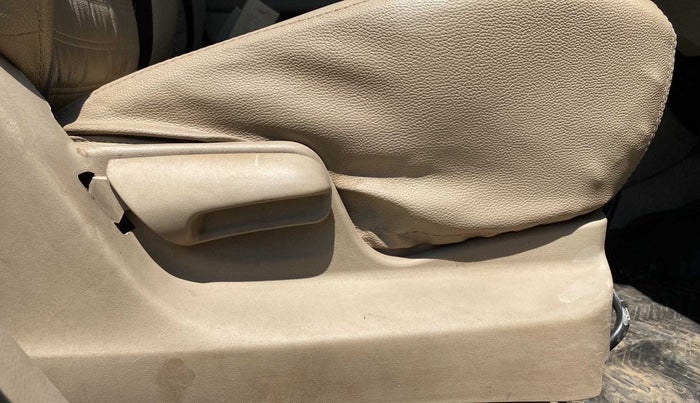 2015 Maruti Ertiga VXI ABS, Petrol, Manual, 52,942 km, Driver Side Adjustment Panel