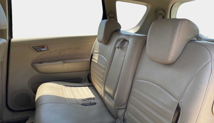 2015 Maruti Ertiga VXI ABS, Petrol, Manual, 52,942 km, Right Side Rear Door Cabin