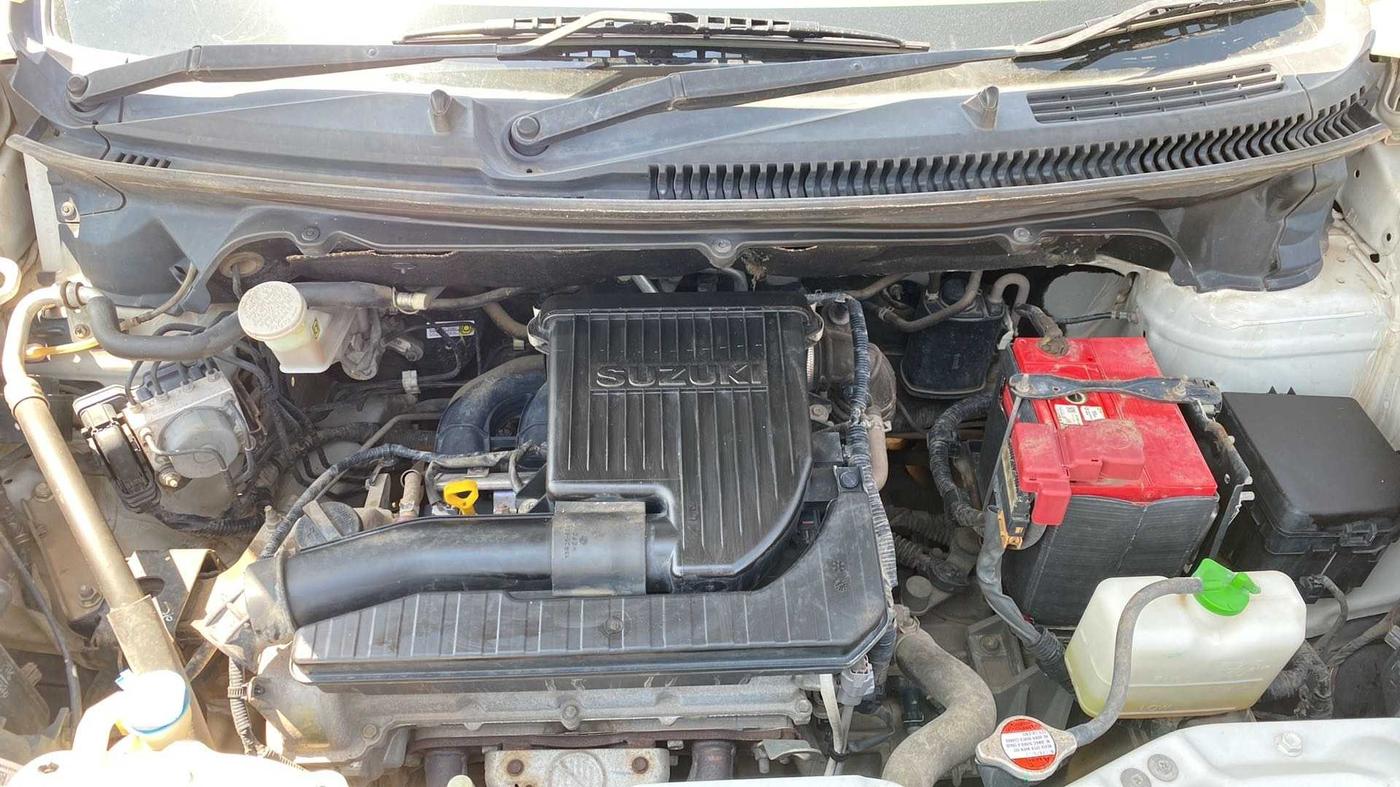 2015 Maruti Ertiga VXI ABS, Petrol, Manual, 52,942 km, Open Bonet