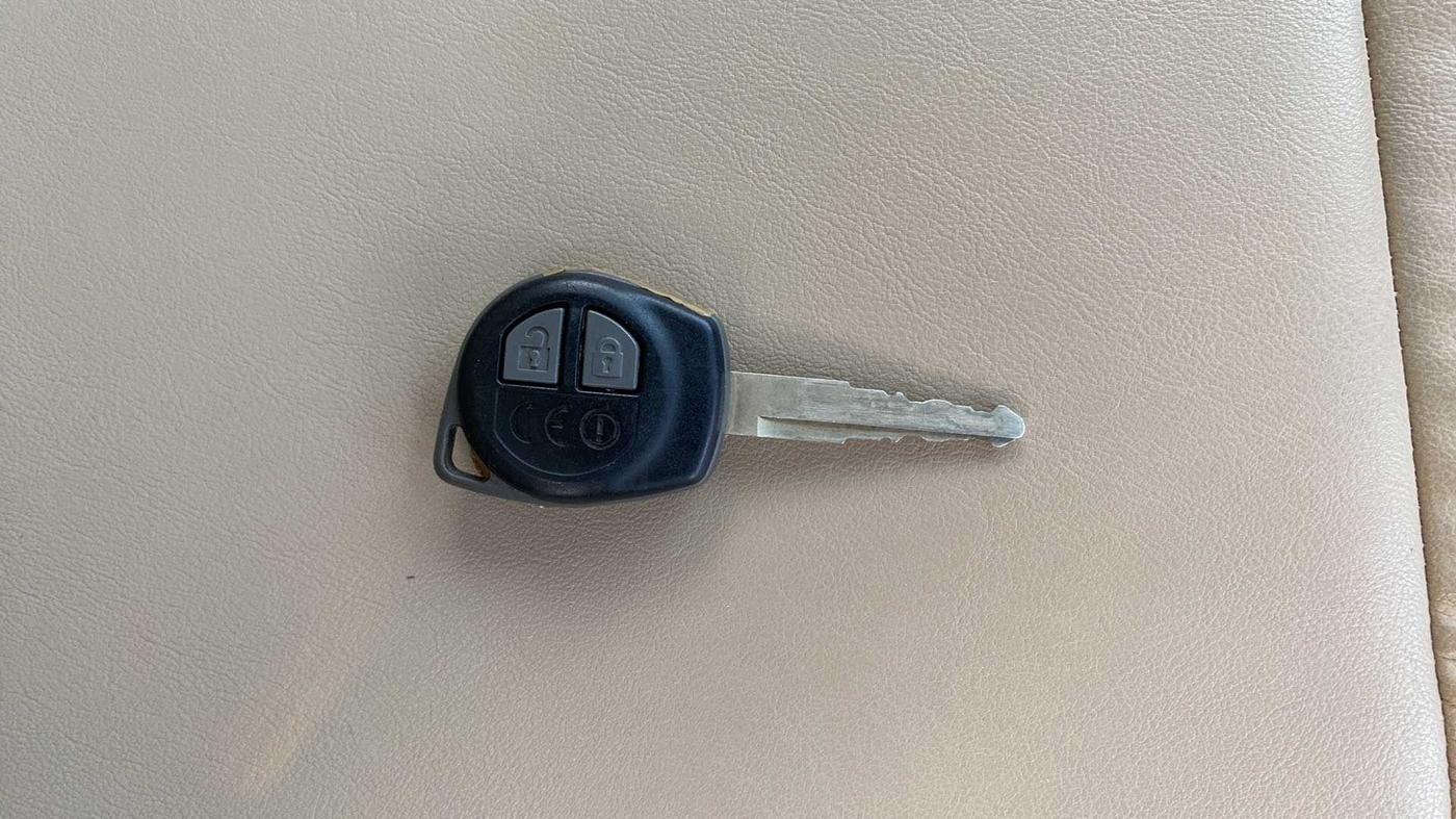 2019 Maruti Dzire VXI, Petrol, Manual, 49,259 km, Key Close Up