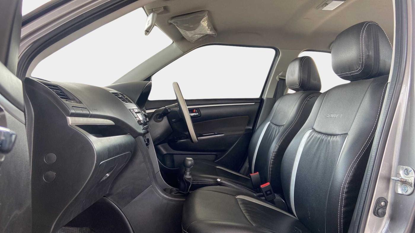 2016 Maruti Swift VDI (O), Diesel, Manual, 35,715 km, Right Side Front Door Cabin