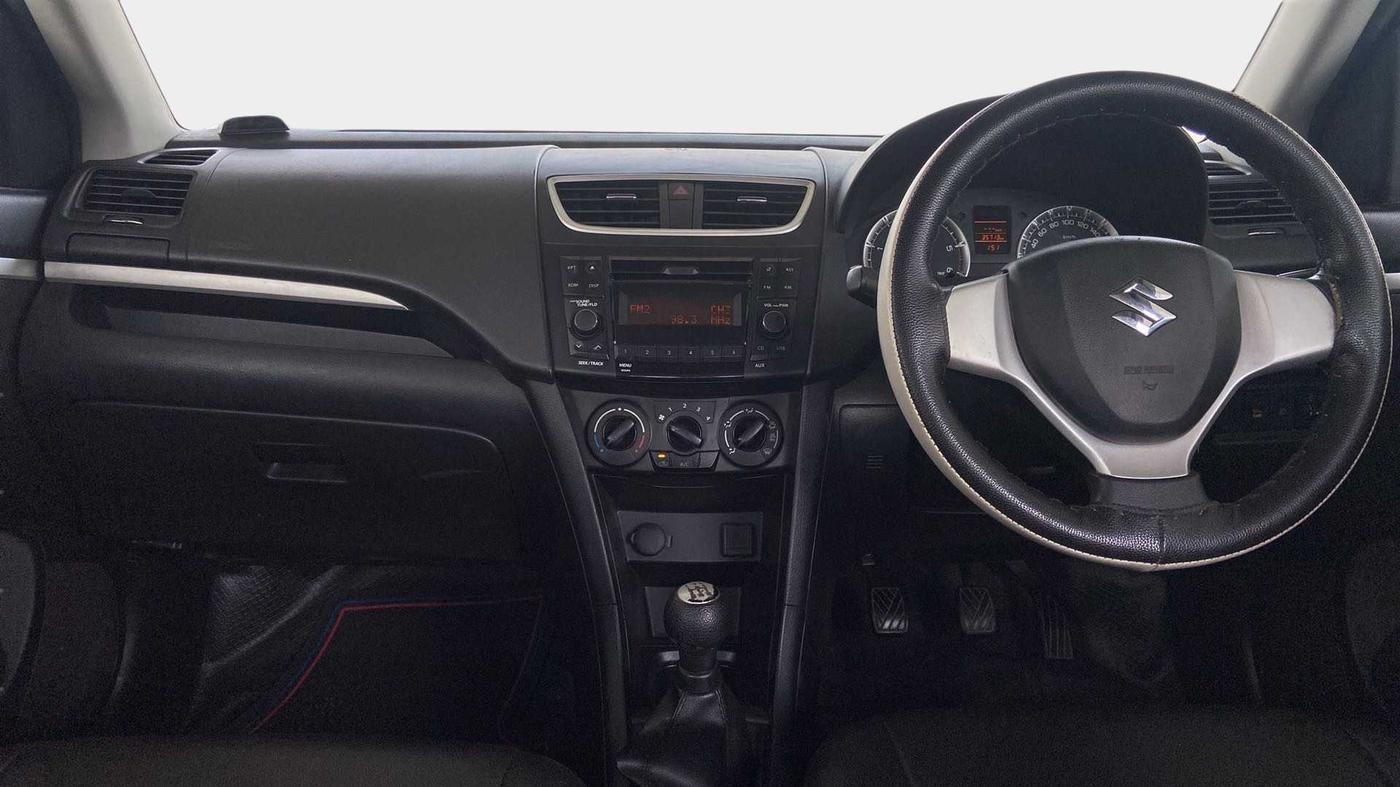 2016 Maruti Swift VDI (O), Diesel, Manual, 35,715 km, Dashboard
