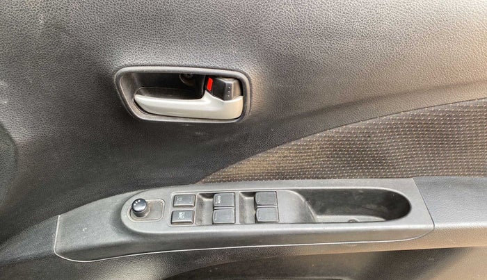 2018 Maruti Celerio X ZXI, Petrol, Manual, 22,956 km, Driver Side Door Panels Control