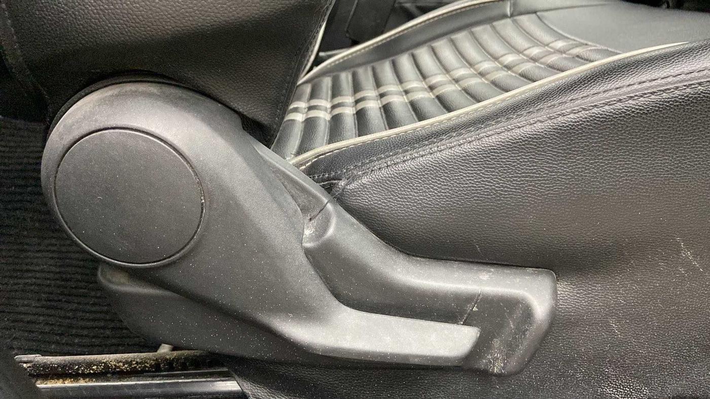 2019 Maruti Swift LXI, Petrol, Manual, 21,026 km, Driver Side Adjustment Panel