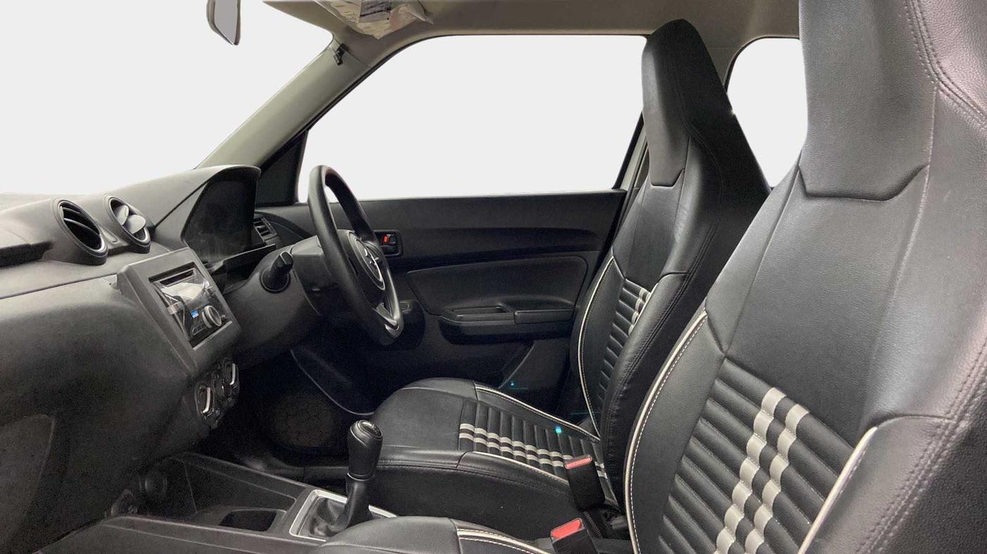 2019 Maruti Swift LXI, Petrol, Manual, 21,026 km, Right Side Front Door Cabin
