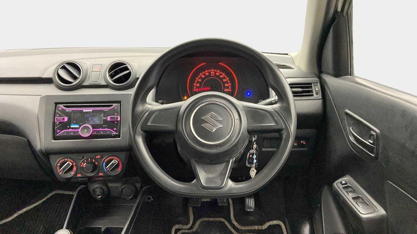 2019 Maruti Swift LXI, Petrol, Manual, 21,026 km, Steering Wheel Close Up