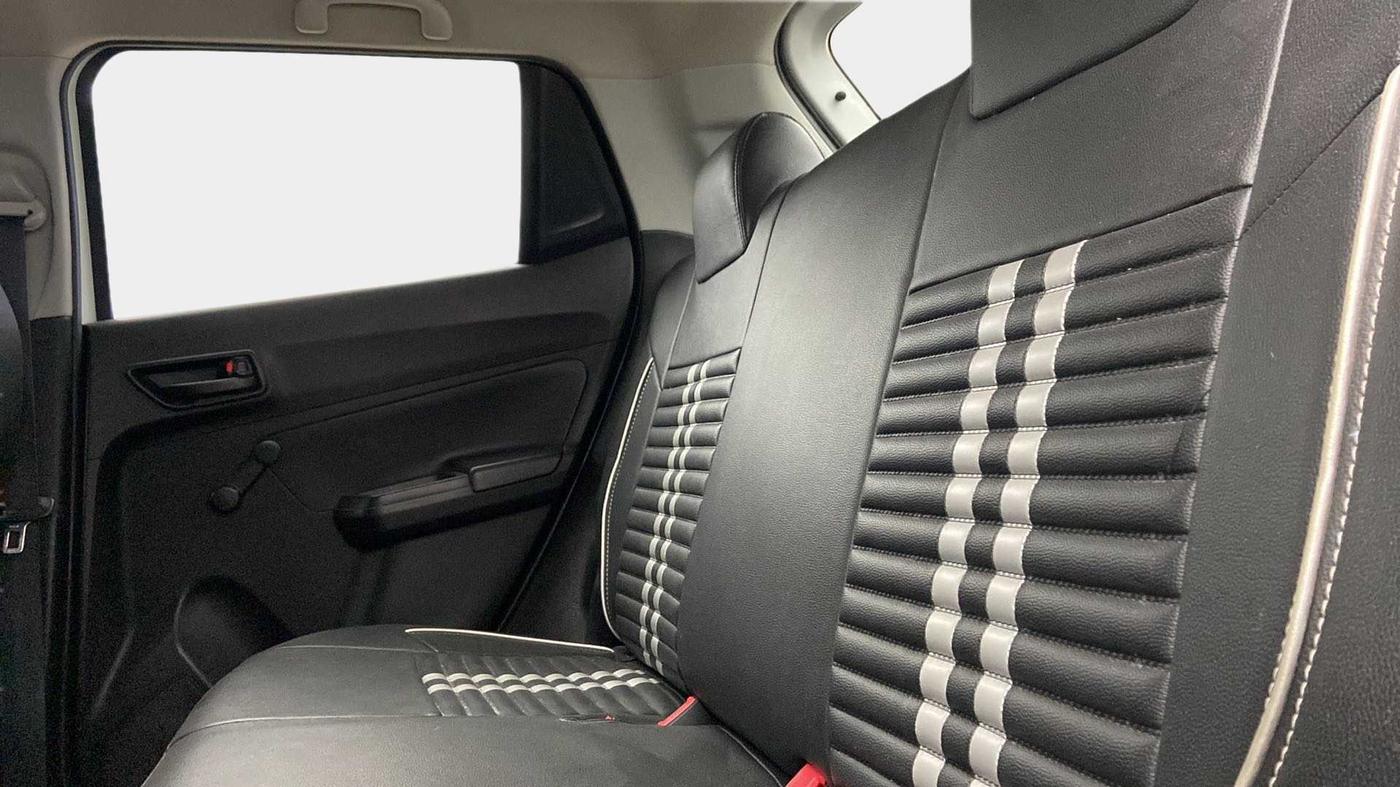 2019 Maruti Swift LXI, Petrol, Manual, 21,026 km, Right Side Rear Door Cabin