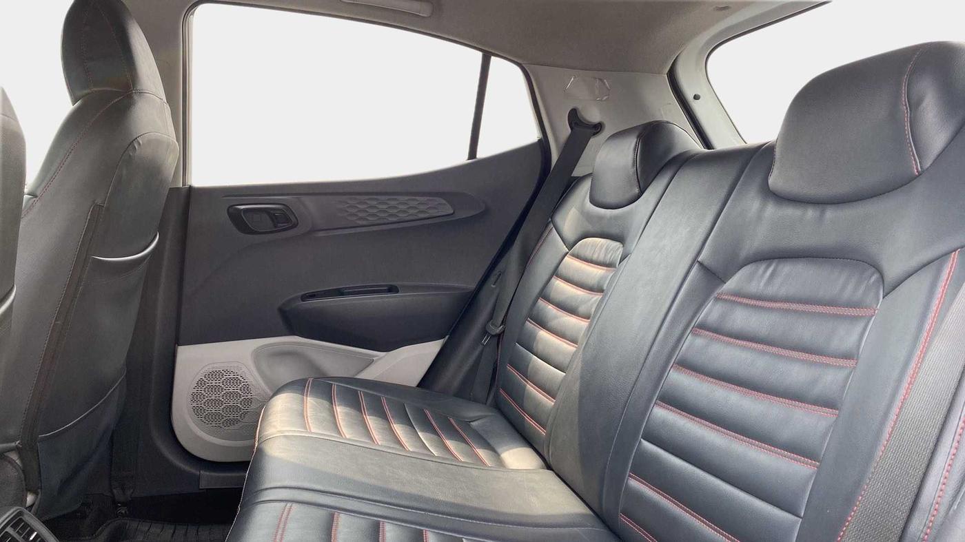2021 Hyundai GRAND I10 NIOS MAGNA 1.2 KAPPA VTVT, Petrol, Manual, 33,363 km, Right Side Rear Door Cabin