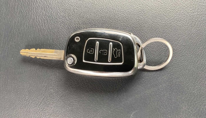 2021 Hyundai GRAND I10 NIOS MAGNA 1.2 KAPPA VTVT, Petrol, Manual, 33,363 km, Key Close Up