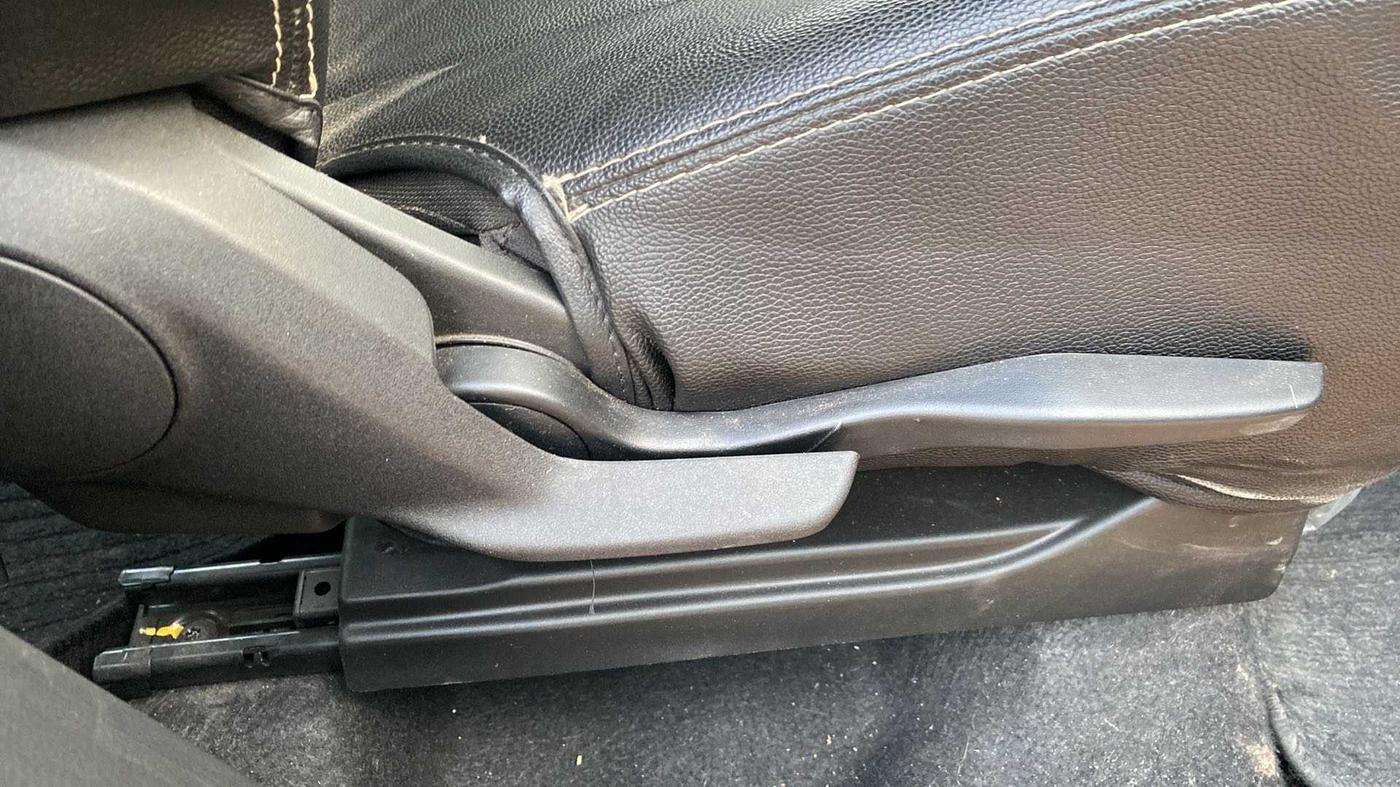 2022 Maruti IGNIS ALPHA 1.2, Petrol, Manual, 3,545 km, Driver Side Adjustment Panel