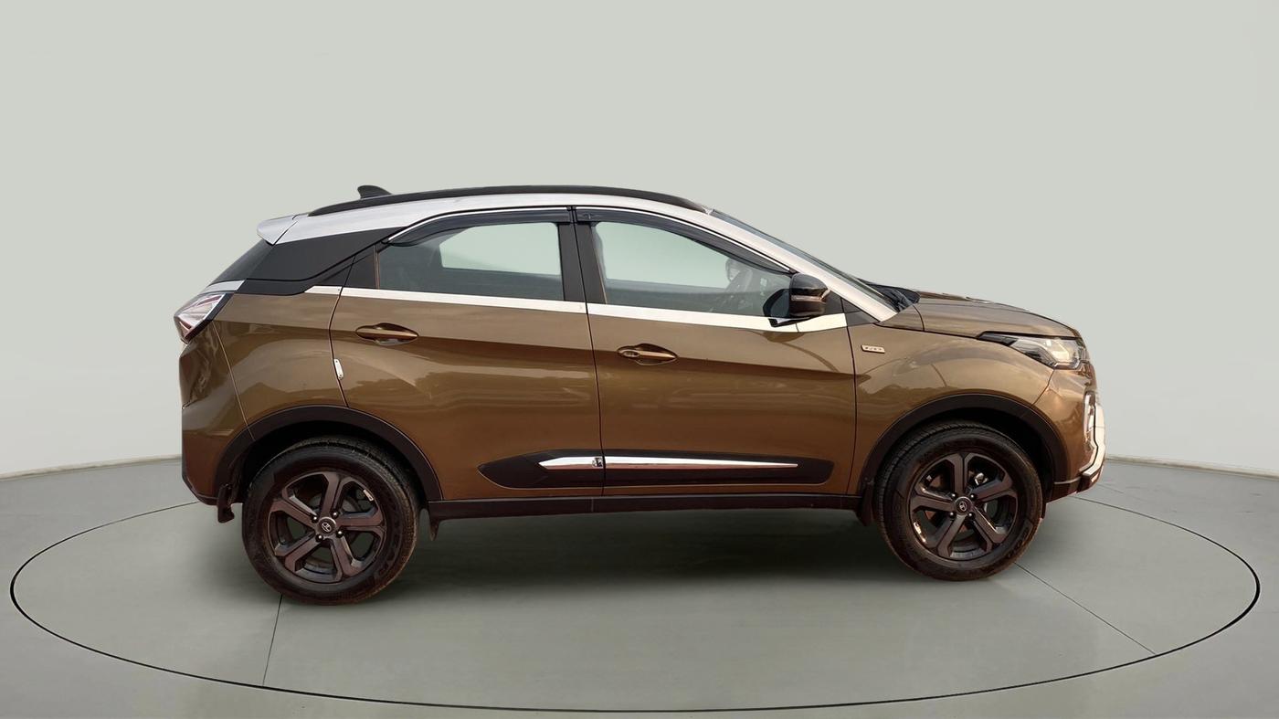 2022 Tata NEXON XZ PLUS (PREMIUM) PETROL JET, Petrol, Manual, 11,859 km, Right Side View