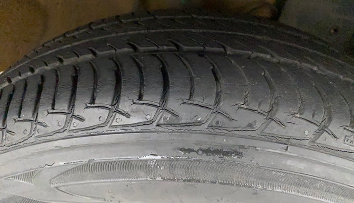 2017 Nissan Micra XL CVT, Petrol, Automatic, 33,561 km, Right Front Tyre Tread