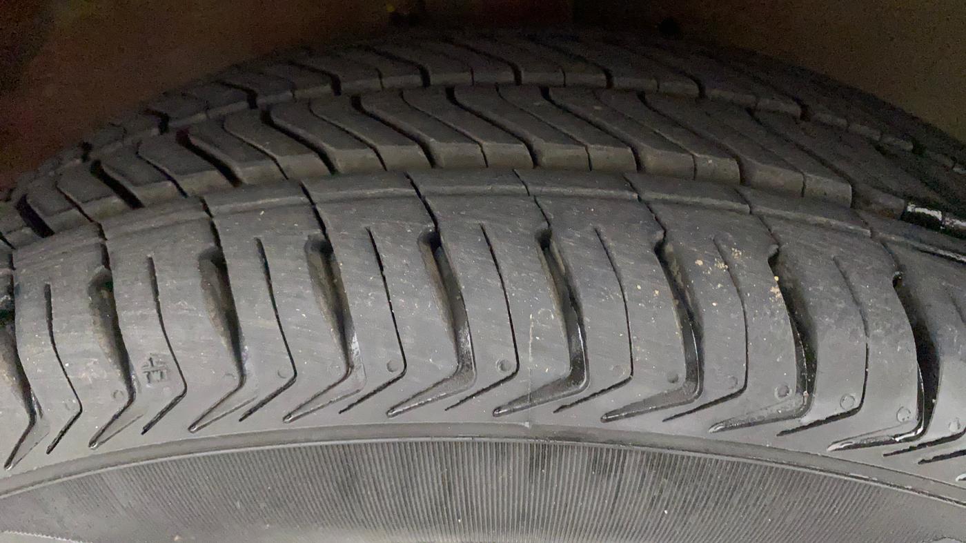 2017 Maruti Celerio VXI, Petrol, Manual, 58,539 km, Right Front Tyre Tread