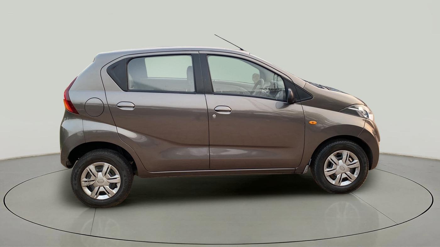 2017 Datsun Redi Go T (O), Petrol, Manual, 60,254 km, Right Side View