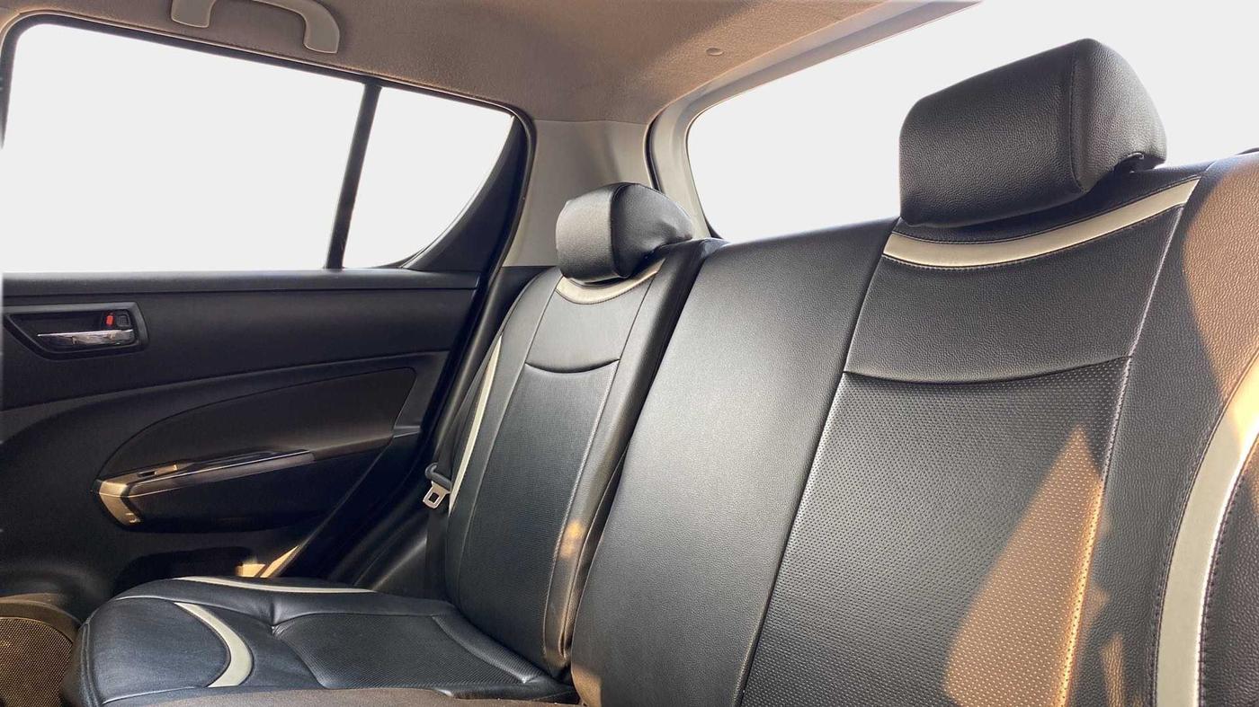 2017 Maruti Swift VXI O, Petrol, Manual, 65,258 km, Right Side Rear Door Cabin