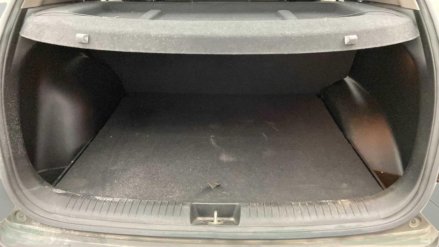 2019 Hyundai Creta SX 1.6 DIESEL, Diesel, Manual, 60,175 km, Boot Inside