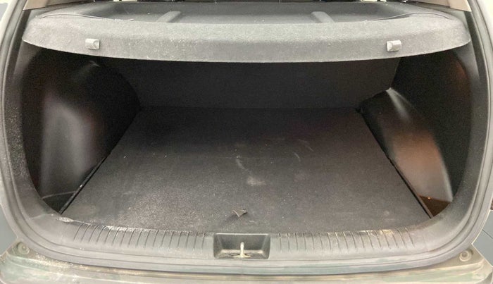 2019 Hyundai Creta SX 1.6 DIESEL, Diesel, Manual, 60,175 km, Boot Inside