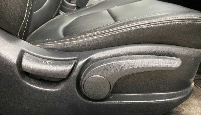 2019 Hyundai Creta SX 1.6 DIESEL, Diesel, Manual, 60,175 km, Driver Side Adjustment Panel