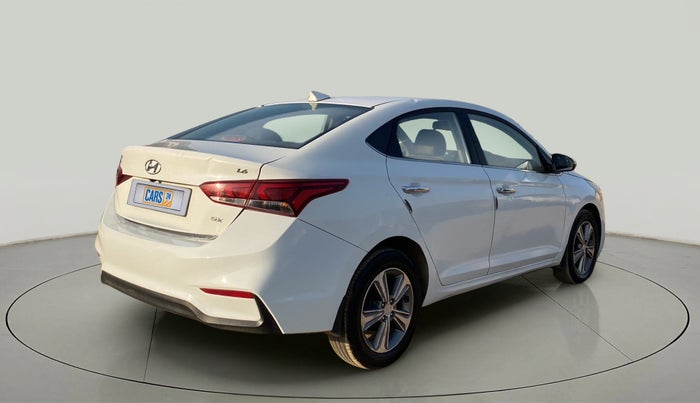 2018 Hyundai Verna 1.6 VTVT SX O, Petrol, Manual, 98,919 km, Right Back Diagonal