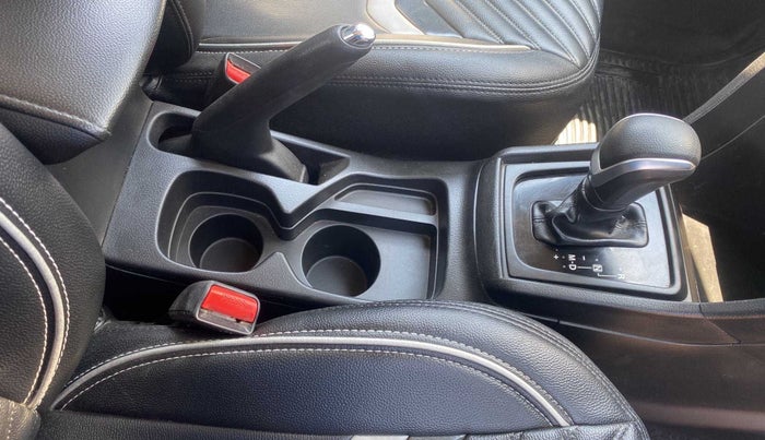 2018 Maruti Vitara Brezza ZDI PLUS AT DUAL TONE, Diesel, Automatic, 33,681 km, Gear Lever