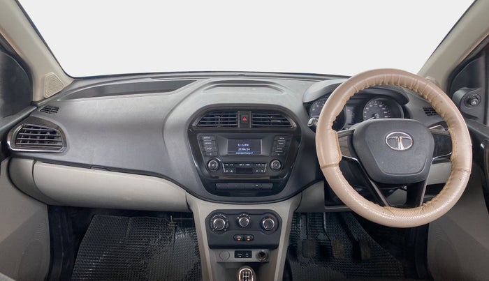 2017 Tata Tiago XT PETROL, Petrol, Manual, 43,937 km, Dashboard