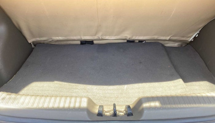 2012 Hyundai i10 SPORTZ 1.2, Petrol, Manual, 84,031 km, Boot Inside