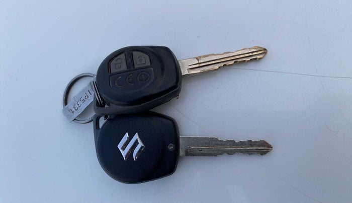 2017 Maruti IGNIS DELTA 1.2, Petrol, Manual, 17,860 km, Key Close Up