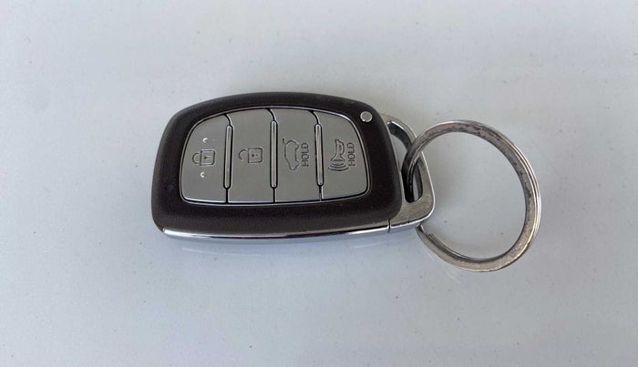 2022 Hyundai VENUE SX PLUS 1.0 TURBO DCT, Petrol, Automatic, 36,582 km, Key Close Up